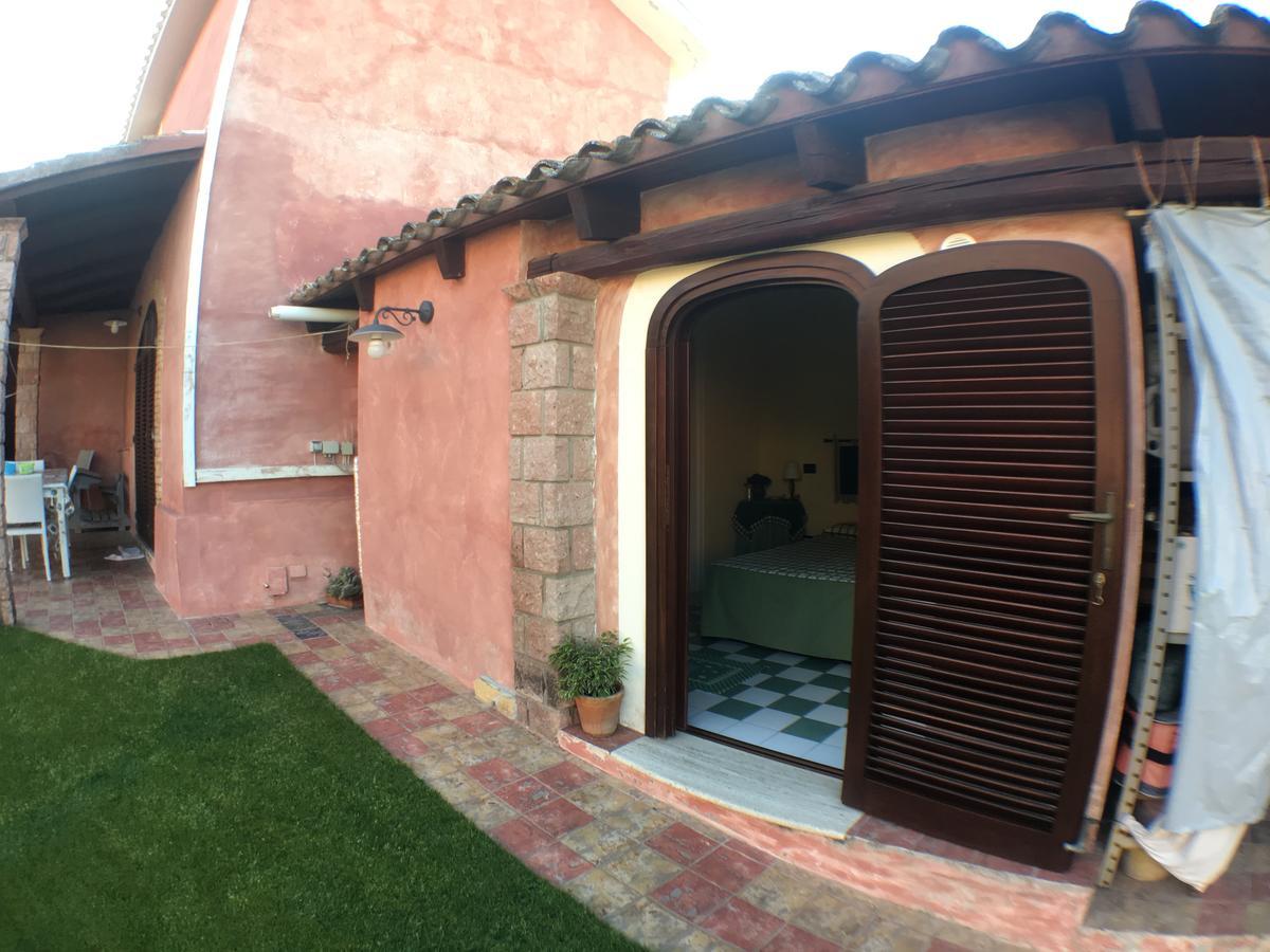 Corte Arrubia Monastir Luaran gambar