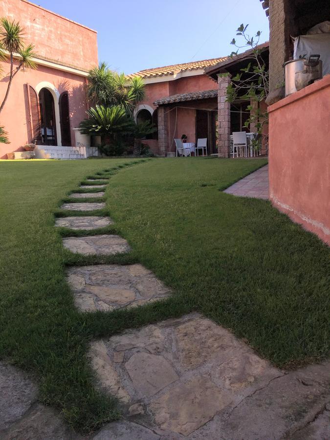 Corte Arrubia Monastir Luaran gambar