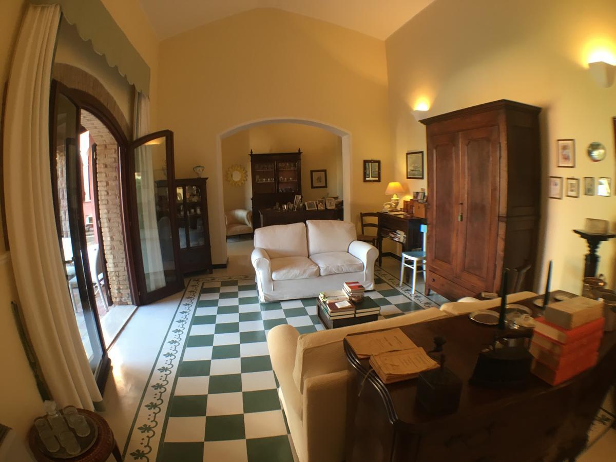 Corte Arrubia Monastir Luaran gambar